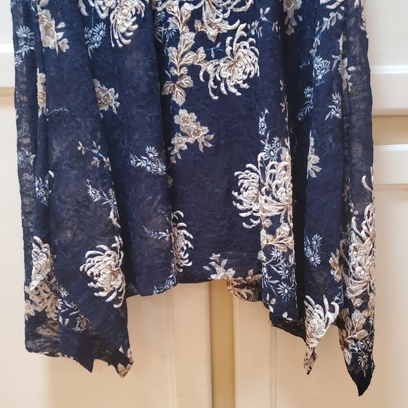 Roz & Ali Women's Short-sleeved Peplum Dress - Picture 7 of 11